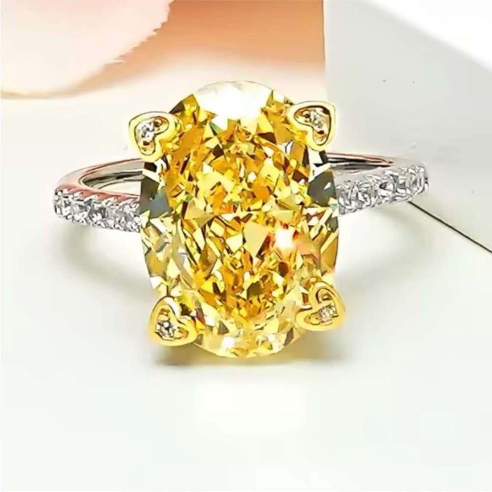 18k 5ct Oval Canary Ring - Picture 4 of 11